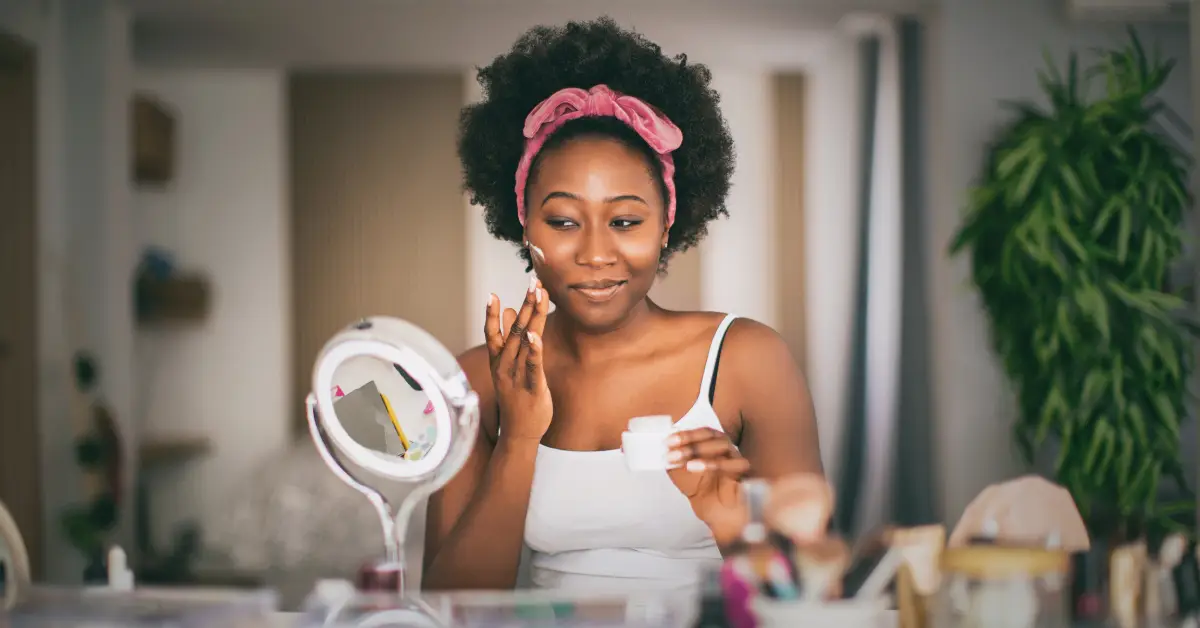 Women using a cream to treat her pregnancy acne